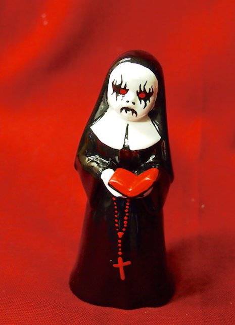 Porzellanfiguren Dark Nonne
