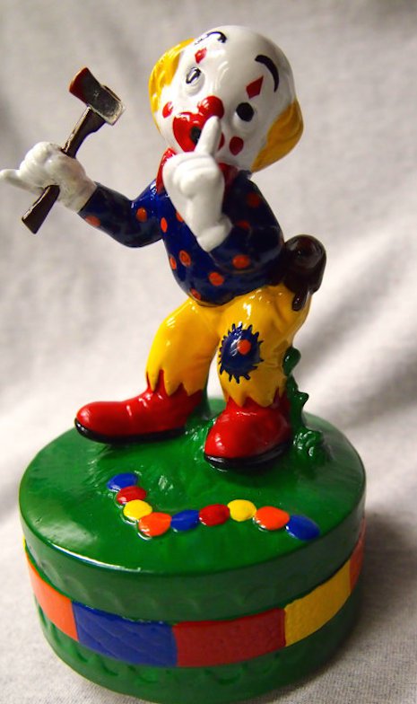 Porzellanfiguren Killerclown