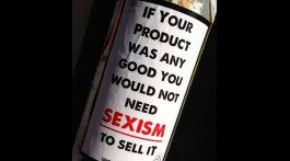 Werbesexismus - Produkte zum Anfassen