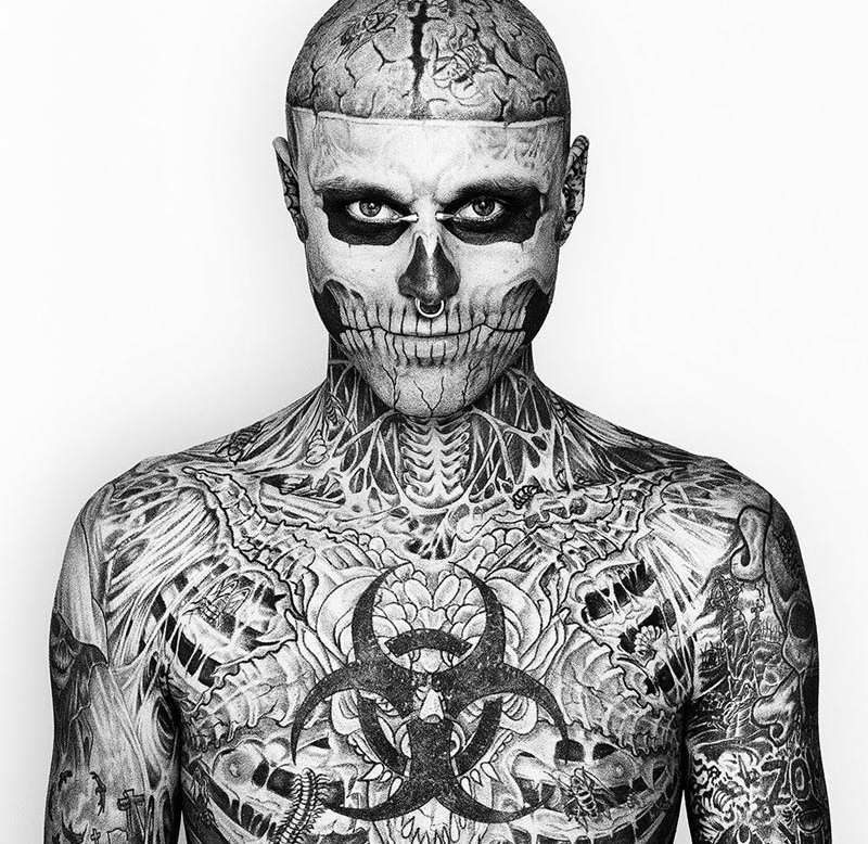 Mitten in die Fresse rein Auffällige Gesichtstattoos für den Alltag