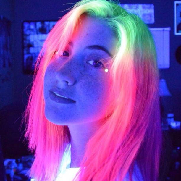 glow in the dark haare