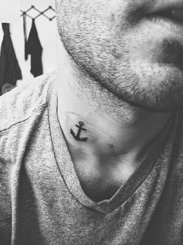 anker tattoo klein hals 