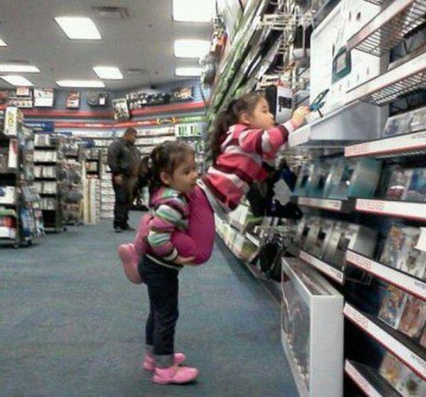 sibling-rivalries-are-a-lovehate-thing-23-photos-13
