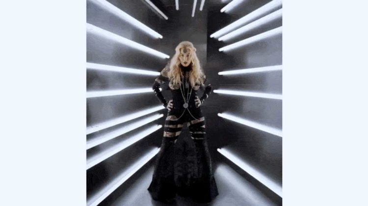 MET Gala Madonna Photobooth Gordron von Steiner
