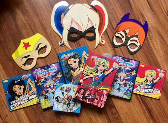 DC super hero girls fan paket